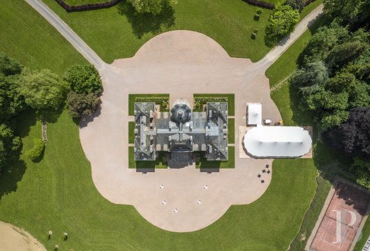 A vast family château on 250 hectares of land in the Nièvre department, between Sancerre and Clamecy  - photo  n°4